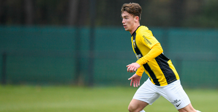 Talent van Vitesse leeft jongensdroom: 'Ik ga er alleen maar van genieten'