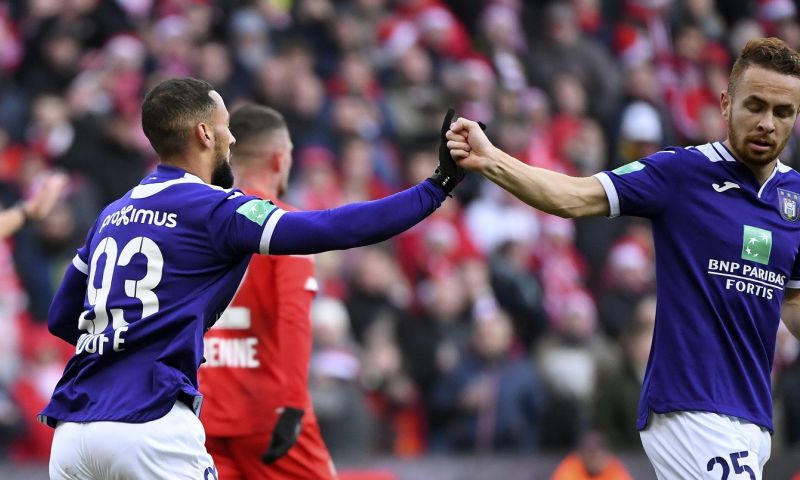 Standard geeft overwinning nog uit handen tegen matig Anderlecht