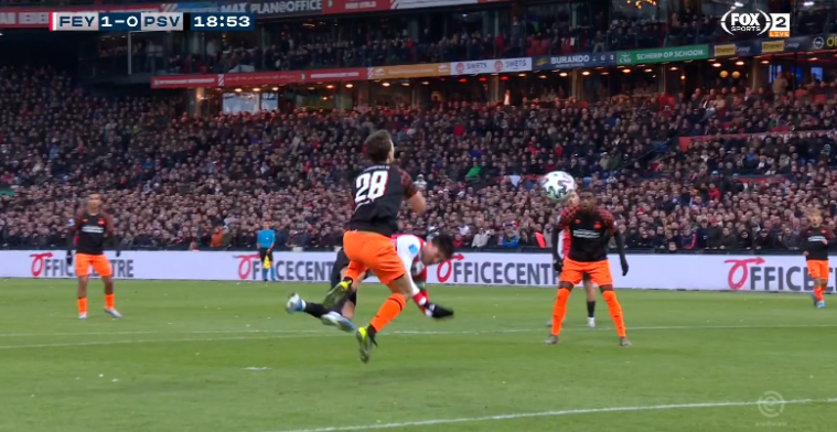 Berghuis verrast Boscagli en kopt Feyenoord zéér knap op voorsprong
