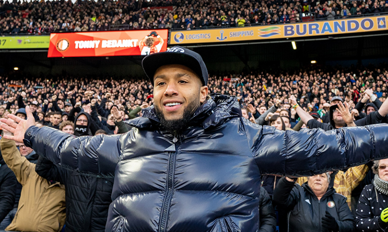 Vilhena ziet reputatie Oranje groeien: 'Hij was dolblij met shirt van Frenkie' Afbeelding: Vilhena ziet reputatie Oranje groeien: 'Hij was dolblij met shirt van Frenkie'