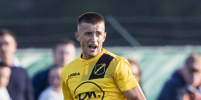 Van Beijnen verlaat FC Barcelona zes maanden na wonderlijke transfer