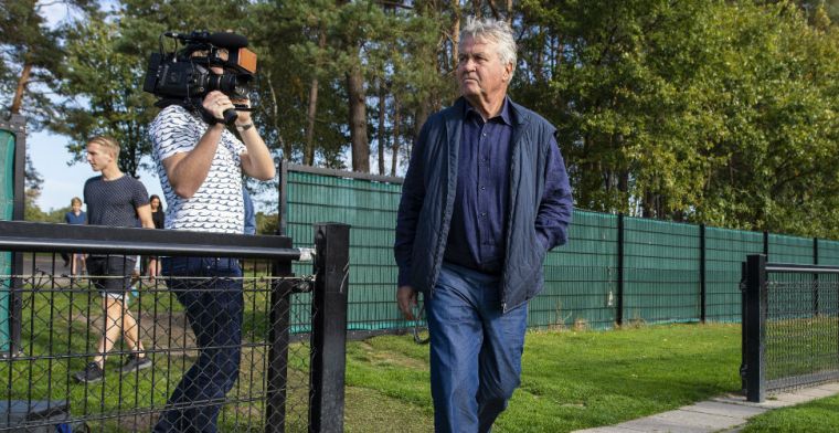 Hiddink niet op trainingsveld bij PSV: 'Alles gaat in overleg met technische staf'