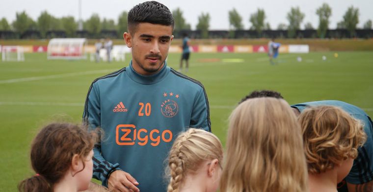 Ziyech neemt Ünüvar bij de hand: 'Ik wil dit seizoen nog debuteren in de ArenA'