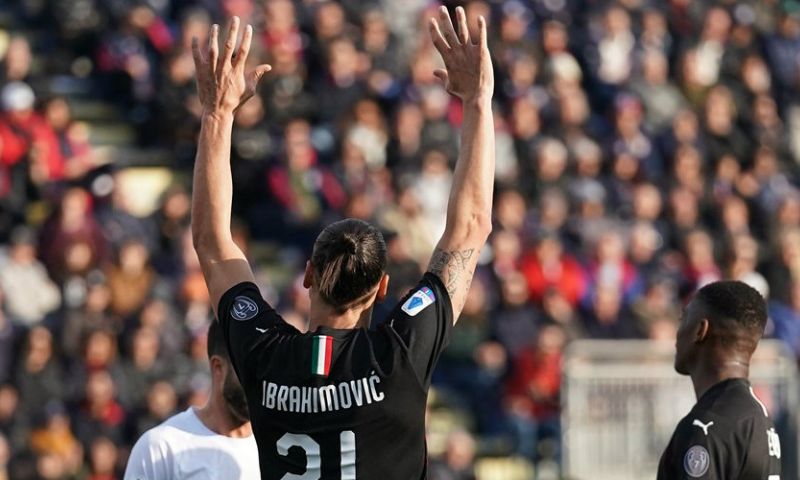Oude AC Milan-tijden herleven op Sardinië: zege, goal 'basisdebutant' Ibrahimovic Afbeelding: Oude AC Milan-tijden herleven op Sardinië: zege, goal 'basisdebutant' Ibrahimovic
