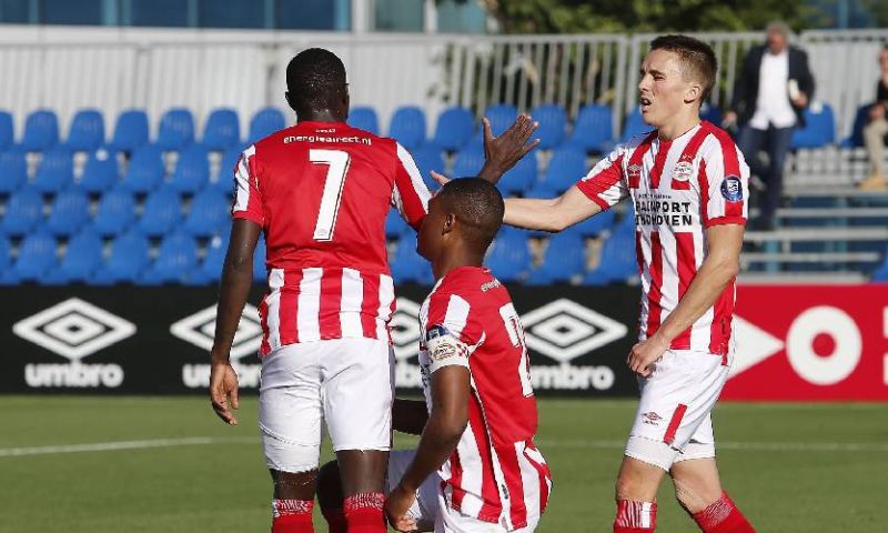 Aanvallend zwak PSV verliest in Qatar ook van KAS Eupen Afbeelding: Aanvallend zwak PSV verliest in Qatar ook van KAS Eupen