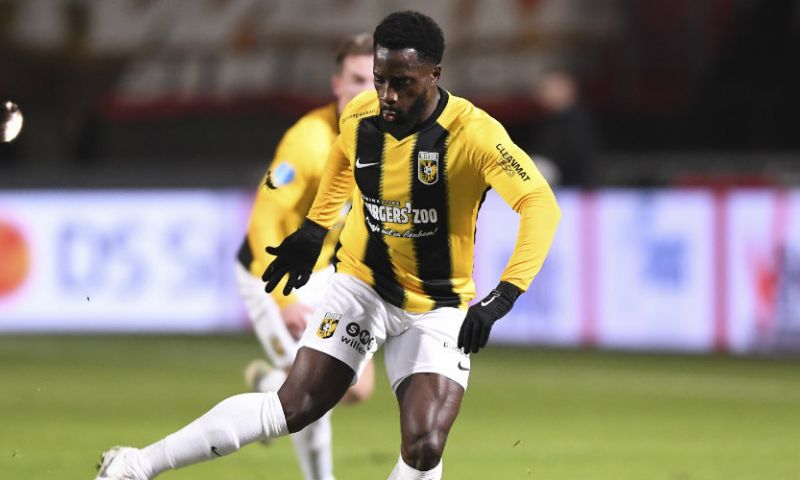 'Hull City wil Vitesse-huurling verkopen in januari, vertrek uit Arnhem dreigt' Afbeelding: 'Hull City wil Vitesse-huurling verkopen in januari, vertrek uit Arnhem dreigt'