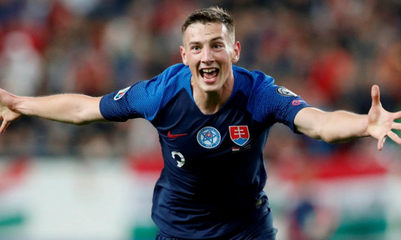'HSV toont interesse in Feyenoord-target: club vindt vraagprijs aan de hoge kant' Afbeelding: 'HSV toont interesse in Feyenoord-target: club vindt vraagprijs aan de hoge kant'
