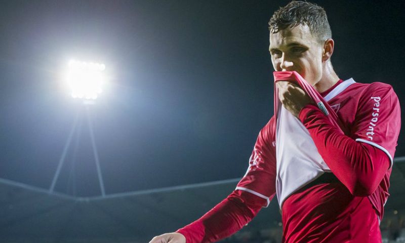 Zeljko Petrovic shopt in Venlo: Van Bruggen verlaat VVV en gaat avontuur aan Afbeelding: Zeljko Petrovic shopt in Venlo: Van Bruggen verlaat VVV en gaat avontuur aan