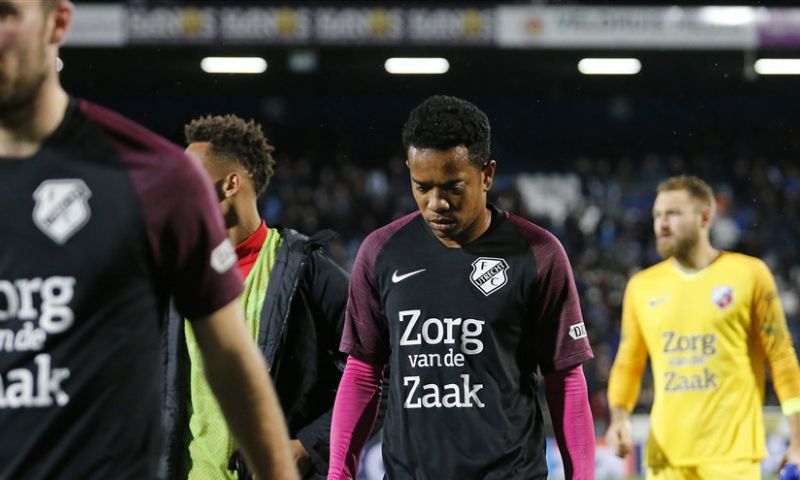 Emanuelson overweegt Utrecht-vertrek: 'Baal dat ik er dan nog niet in sta' Afbeelding: Emanuelson overweegt Utrecht-vertrek: 'Baal dat ik er dan nog niet in sta'