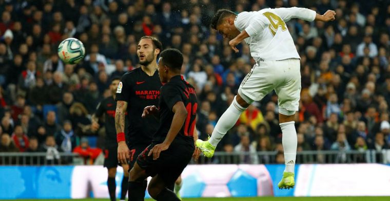 Courtois moet zich één maal gewonnen geven, maar Real wint wel van Sevilla