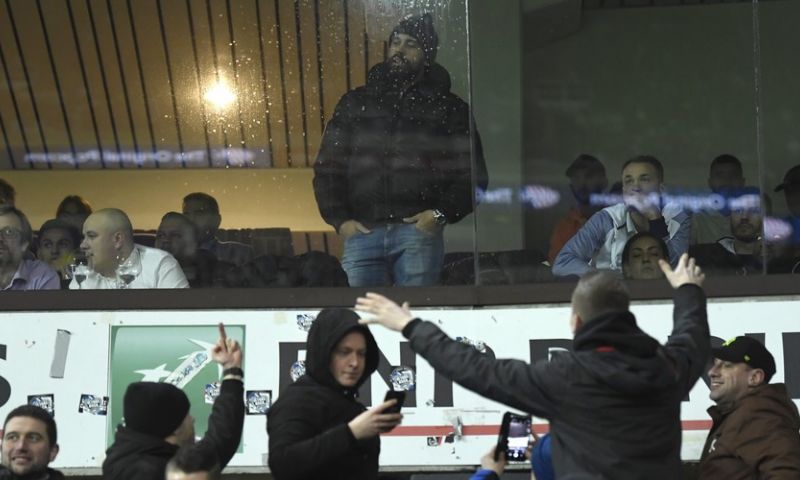 UPDATE: Politie moest Vanden Borre wegleiden uit loges Club Brugge Afbeelding: UPDATE: Politie moest Vanden Borre wegleiden uit loges Club Brugge