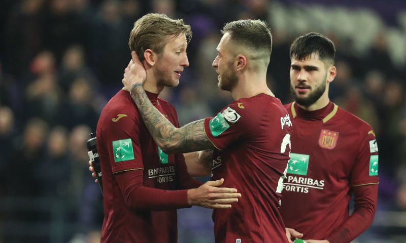 Vlap in 'totaal andere wereld': 'Kan alleen Ajax met Anderlecht vergelijken' Afbeelding: Vlap in 'totaal andere wereld': 'Kan alleen Ajax met Anderlecht vergelijken'