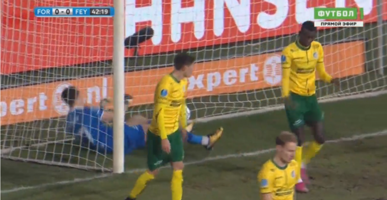 Feyenoord op voorsprong in Sittard door ongelukkige eigen goal van Ciss