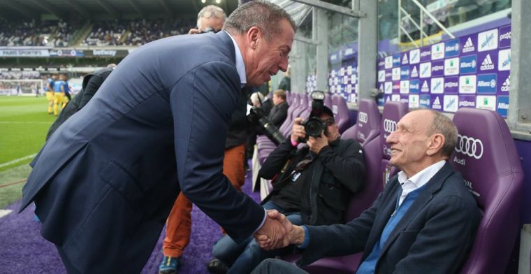 Voetbalwereld neemt afscheid van 'slangenmens' Rensenbrink (72)