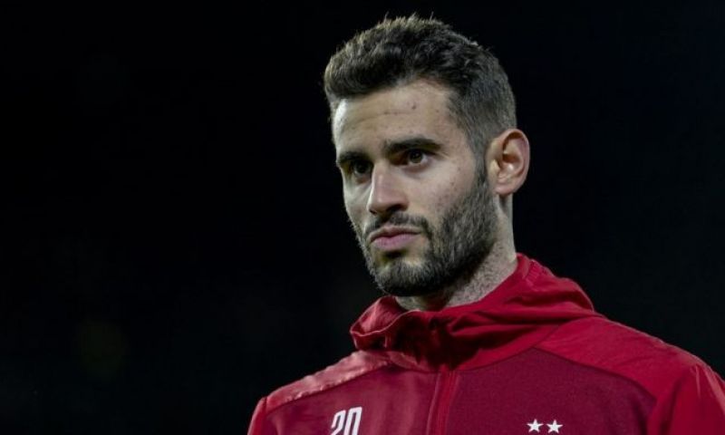 Update: 'PSV rekent op snel vertrek Pereiro en gaat nooit meer in zee met Casal' Afbeelding: Update: 'PSV rekent op snel vertrek Pereiro en gaat nooit meer in zee met Casal'