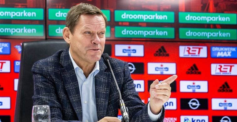 Arnesen: 'Róbert moet het worden, Advocaat zal er bovenop zitten'