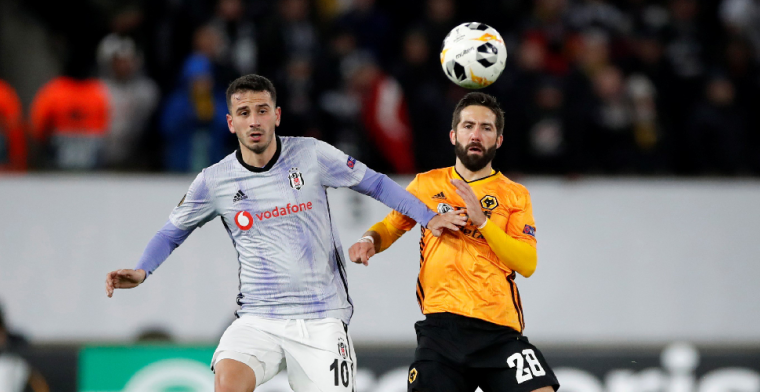 Feyenoord heeft beet: Özyakup tekent contract in De Kuip en krijgt nummer 18