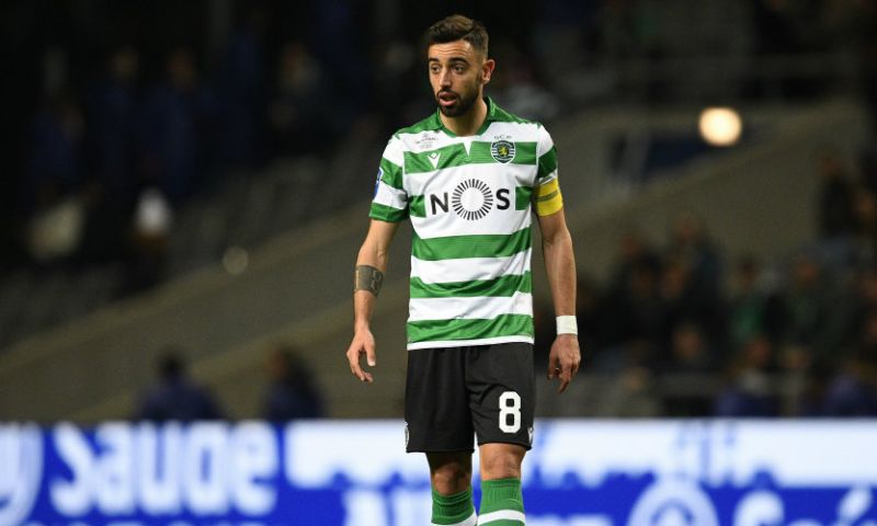 Done deal: Sporting Portugal-aanvoerder Fernandes vertrekt naar Manchester United Afbeelding: Done deal: Sporting Portugal-aanvoerder Fernandes vertrekt naar Manchester United