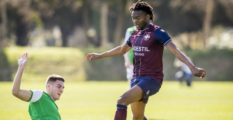 'Alles beter dan een linksback van PSV, een fitte Nelom is misschien wel de beste'