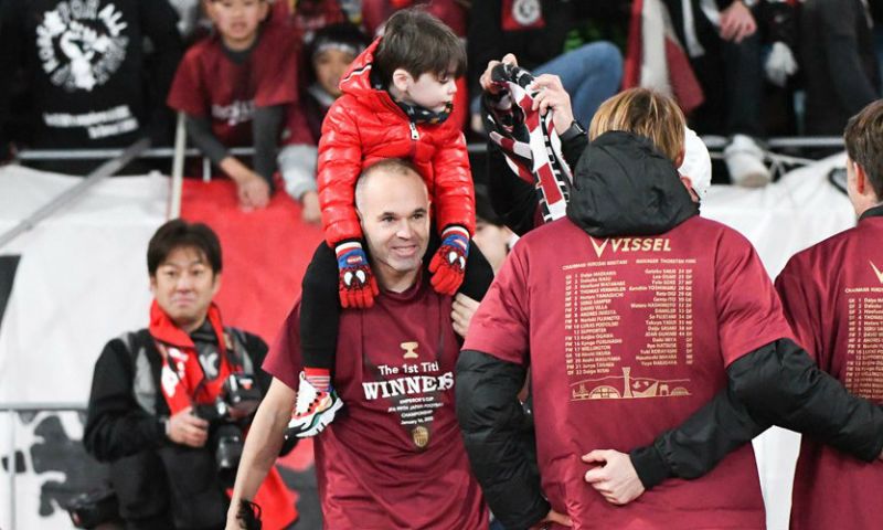 Bevestiging: 'FC Barcelona probeerde Iniesta binnen te halen' Afbeelding: Bevestiging: 'FC Barcelona probeerde Iniesta binnen te halen'