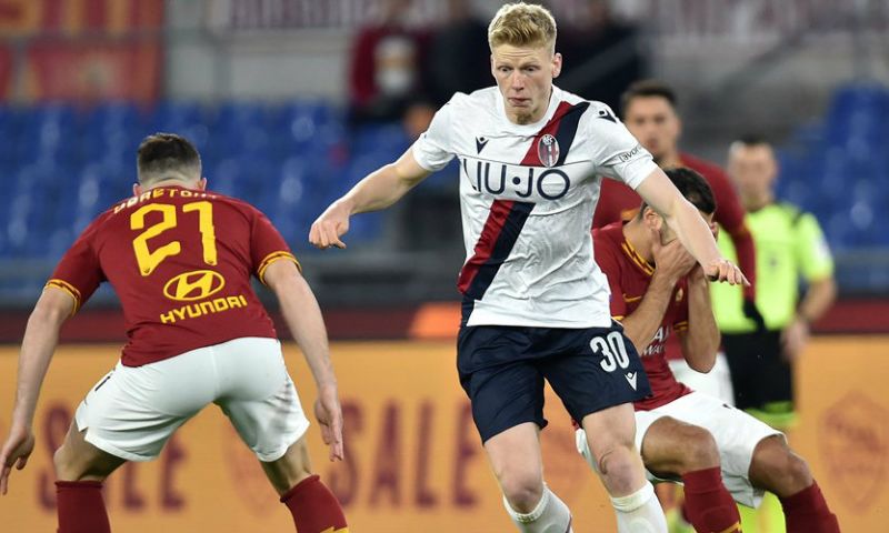 Schouten blinkt uit in Rome: 'Je denkt niet ineens: hé, daar is Mkhitaryan' Afbeelding: Schouten blinkt uit in Rome: 'Je denkt niet ineens: hé, daar is Mkhitaryan'