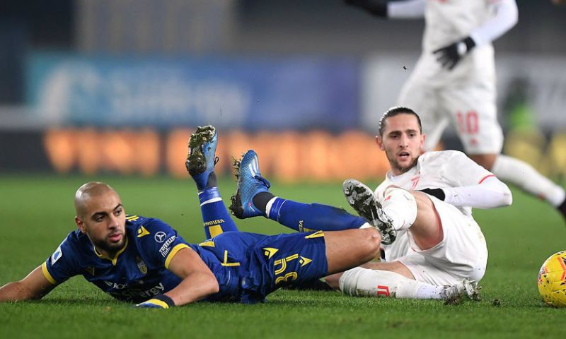 Amrabat gaat acht plekken 'degraderen': 'Mooie plannen, ik wil meehelpen' Afbeelding: Amrabat gaat acht plekken 'degraderen': 'Mooie plannen, ik wil meehelpen'