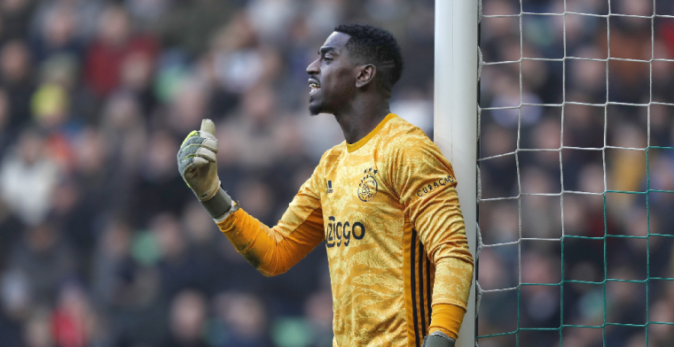 'Amateuristische' Varela zakt door het ijs bij Jong Ajax: 'Kan echt niet, gênant'