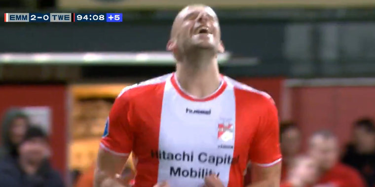 Als een kind zo blij: Jansen keert terug op Nederlandse velden met cruciale goal