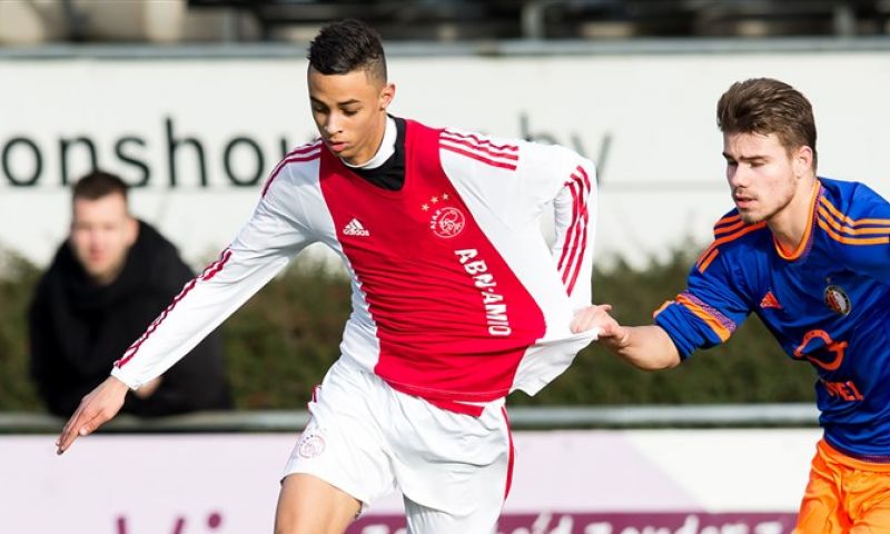 Voormalig toptalent Ajax en United heeft nieuwe club en strijkt neer bij AZ Afbeelding: Voormalig toptalent Ajax en United heeft nieuwe club en strijkt neer bij AZ