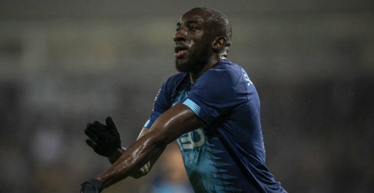 Gullit steunt Marega: 'Met het maken van apengeluiden overschrijd je een grens'