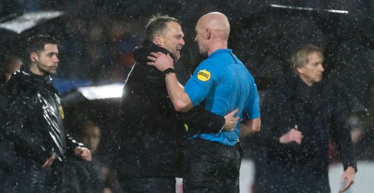 KNVB deelt schorsing uit: Van den Brom moet brommen na woede-uitbarsting
