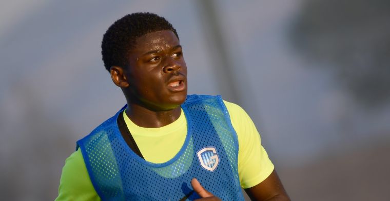 Limbombe laat zich opmerken bij KRC Genk: Hij is rustigste van de drie