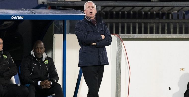 Pardew bevestigt: 'Summerville kreeg schop tegen pijnlijke enkel en reageerde'