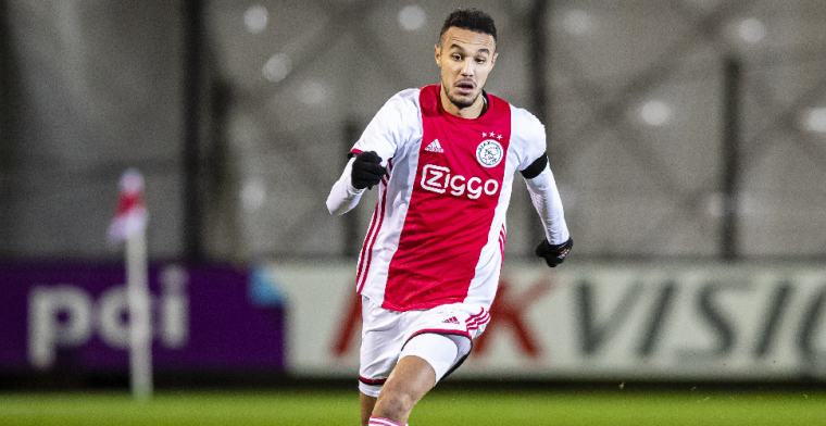 Op de bank bij Ajax: 'Hoort er jammer genoeg bij, m'n ding blijven doen'