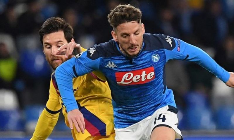 Eredivisie-clubs lieten Mertens links liggen: 'Ze keken liever in het buitenland' Afbeelding: Eredivisie-clubs lieten Mertens links liggen: 'Ze keken liever in het buitenland'