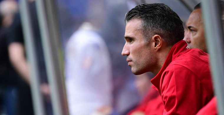 Van Persie is klaar met 'onduidelijkheid' en pleit voor dubbelinterview bij United