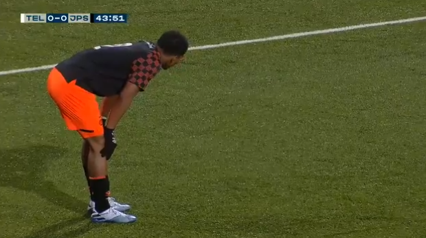 Tikkie terug, Shurandy... Jong PSV doet Telstar zéér knullig eigen doelpunt cadeau