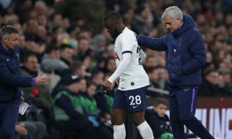 Burnley-trainer verdenkt scheidsrechter: 'Daarna floot hij beduidend anders' Afbeelding: Burnley-trainer verdenkt scheidsrechter: 'Daarna floot hij beduidend anders'