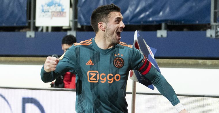 Ajax-spelers 'nemen stuur in handen': 'Ten Hag zelf niet in staat tij te keren'