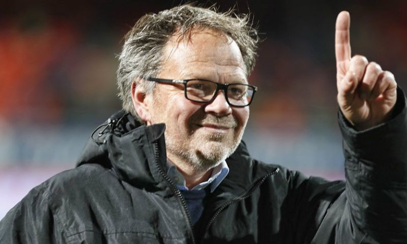 De Jong blijft zich verbazen: 'Aardige goals... Ik heb ze zelf nooit zo gemaakt' Afbeelding: De Jong blijft zich verbazen: 'Aardige goals... Ik heb ze zelf nooit zo gemaakt'