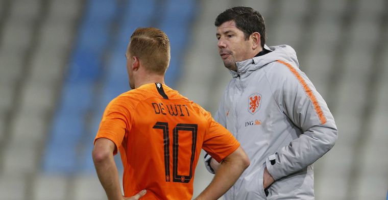 Zirkzee, Gravenberch en twee anderen debuteren in voorselectie Jong Oranje