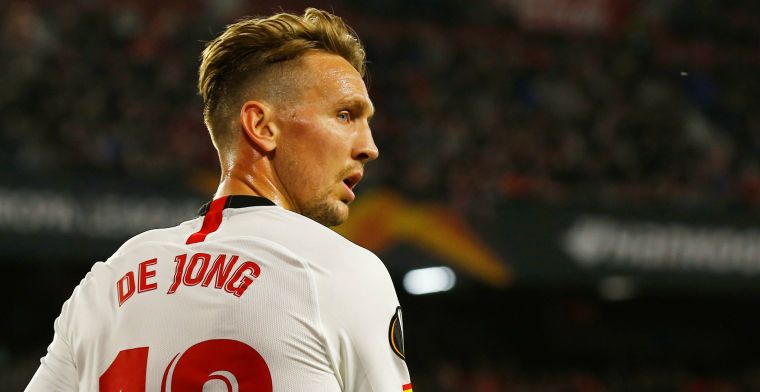 Luuk de Jong prijst PSV-zet: 'Siem zei dat hij nog nooit zo van de mat is getikt'