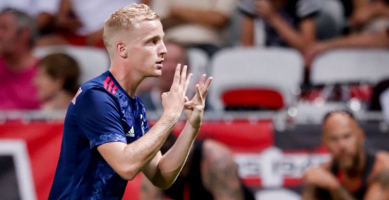 Van de Beek sliep dagenlang in bed Nouri: 'Voor Mo, die toen alleen was'