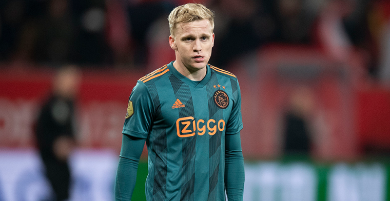'Luxepositie' Ajax: 'Zou me niet verbazen als Overmars selectie intact houdt'