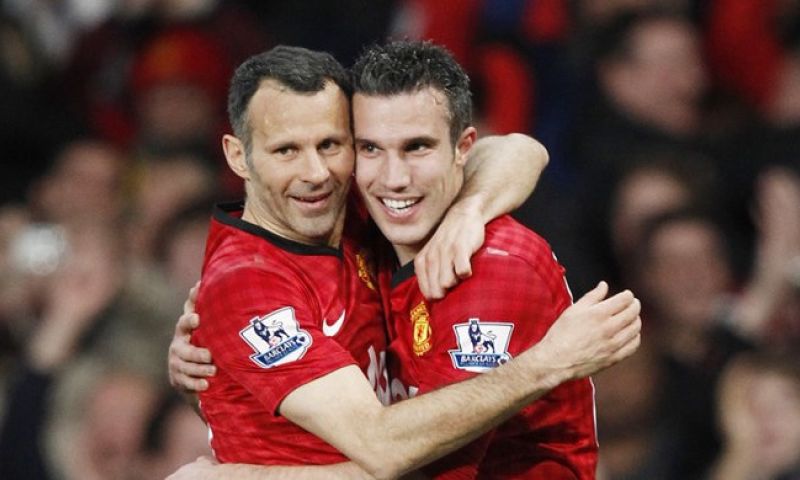 Van Persie zwaar onder de indruk: 'Hij was een monster en Giggs zorgde voor magie' Afbeelding: Van Persie zwaar onder de indruk: 'Hij was een monster en Giggs zorgde voor magie'