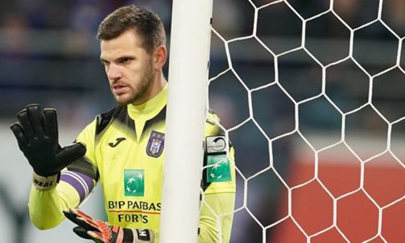 'Karius kan Anderlecht opsteker bezorgen, Van Crombrugge niet meer in beeld' Afbeelding: 'Karius kan Anderlecht opsteker bezorgen, Van Crombrugge niet meer in beeld'
