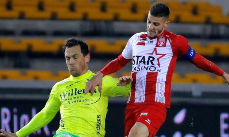 OFFICIEEL: De Sutter kondigt voetbalpensioen aan: “Laatste transfer van papa” Afbeelding: OFFICIEEL: De Sutter kondigt voetbalpensioen aan: “Laatste transfer van papa”
