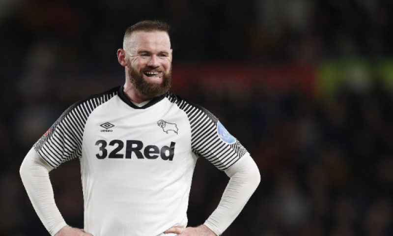 Rooney steunt 'rijke voetballers die niet willen helpen': 'Regelrechte schande' Afbeelding: Rooney steunt 'rijke voetballers die niet willen helpen': 'Regelrechte schande'