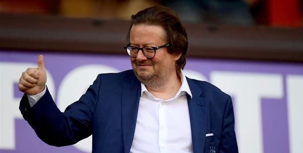 'Anderlecht door het oog van de naald, Licentiecommissie legt budgetcontrole op'