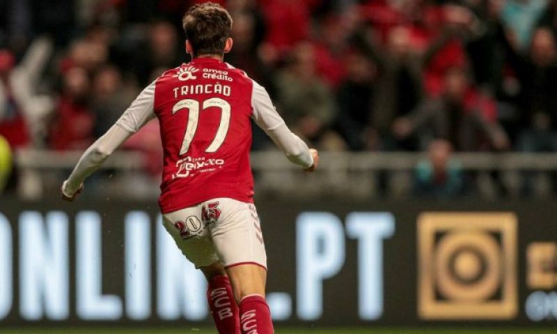 'Mijn familie is ongelofelijk trots dat ik met Lionel Messi samen ga spelen' Afbeelding: 'Mijn familie is ongelofelijk trots dat ik met Lionel Messi samen ga spelen'